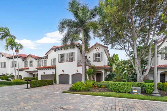 811 Estuary, Delray Beach, FL 33483