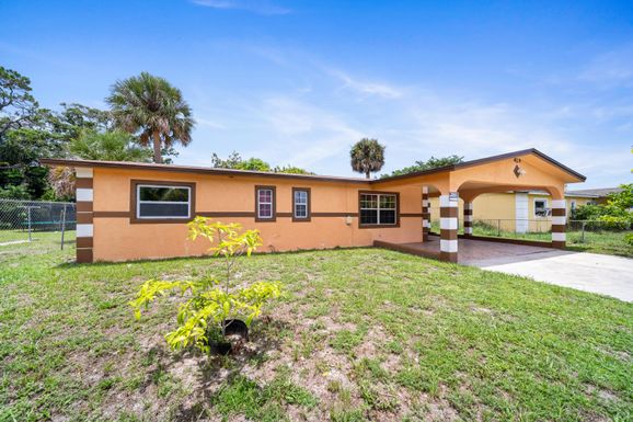 429 17th, Fort Pierce, FL 34950