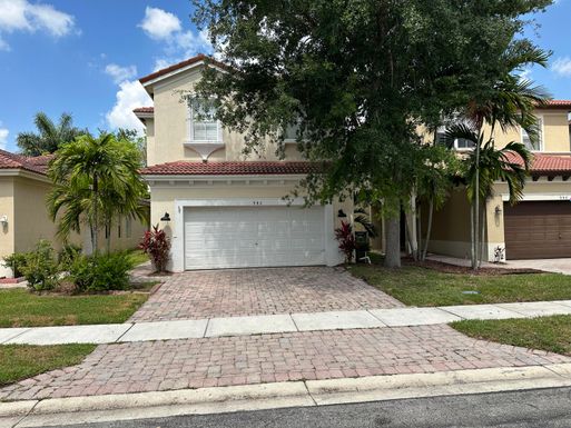 942 37th, Homestead, FL 33033