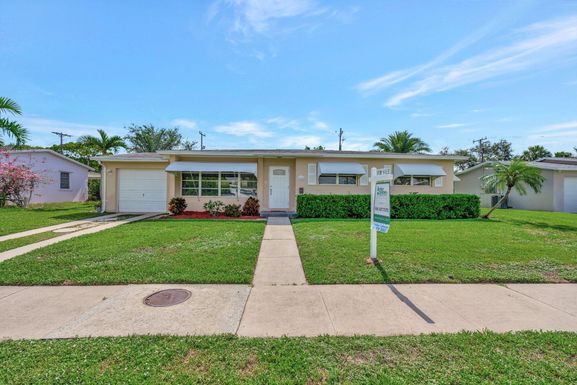 652 Eastwind, North Palm Beach, FL 33408