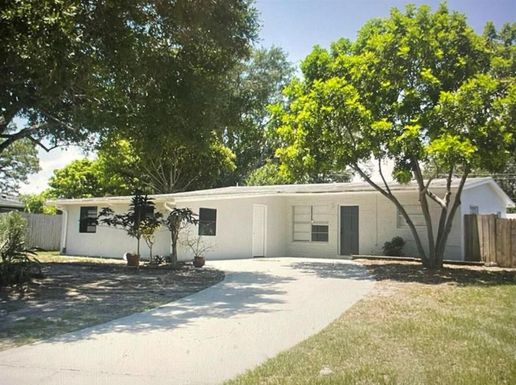 2213 2nd, Vero Beach, FL 32962