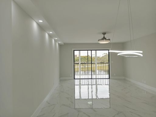 7320 Amberly, Delray Beach, FL 33446