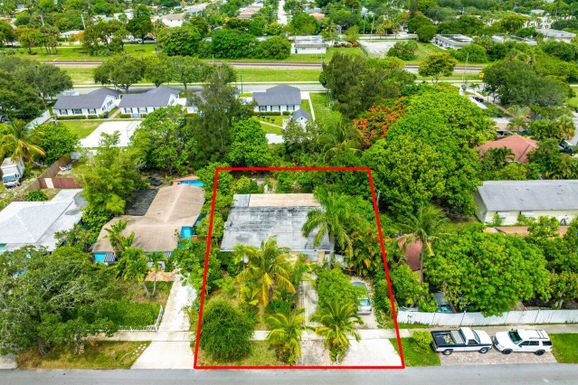 814 2nd, Delray Beach, FL 33483