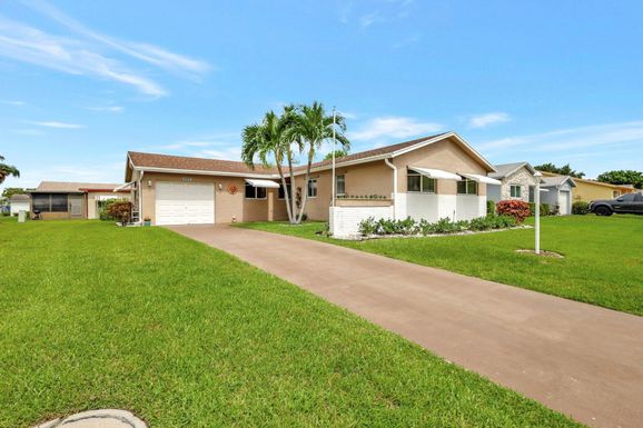 6393 Summer Sky, Greenacres, FL 33463