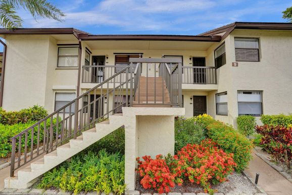 7650 Tahiti, Lake Worth, FL 33467