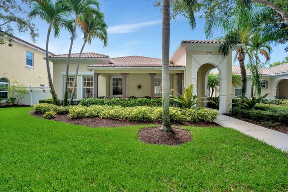 3419 Greenway, Jupiter, FL 33458