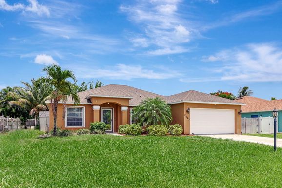 2063 Christopher, Jensen Beach, FL 34957