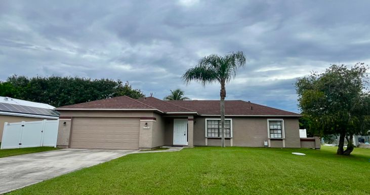 2340 Charleston, Port Saint Lucie, FL 34952