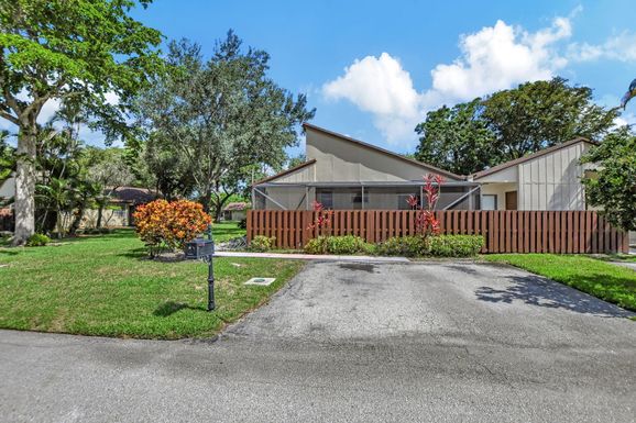 11605 Timbers, Boca Raton, FL 33428