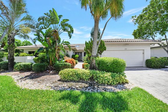 22 Bristol, Boynton Beach, FL 33436