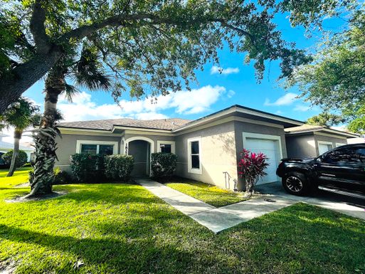 1827 Sandhill Crane, Fort Pierce, FL 34982