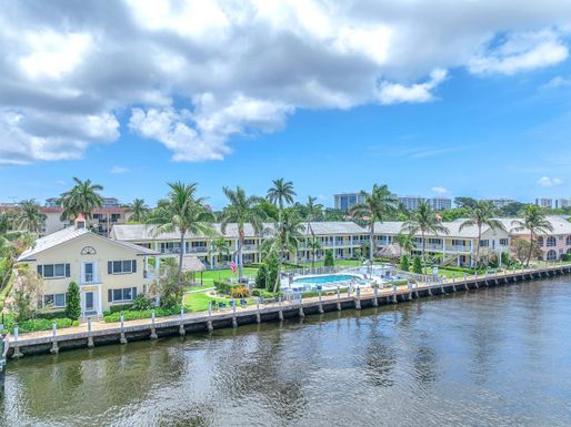 1035 Spanish River, Boca Raton, FL 33432