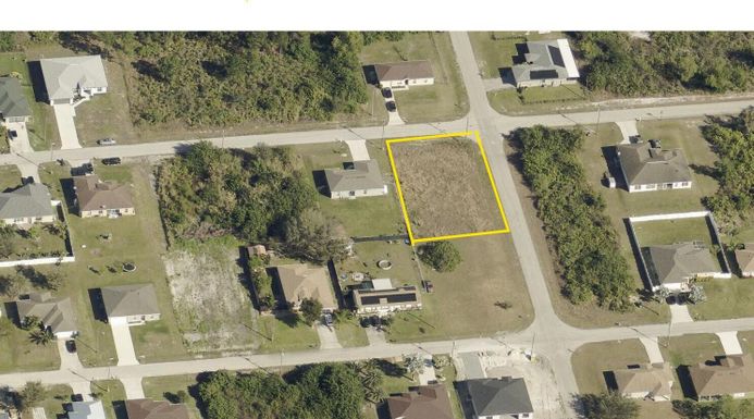 3601 19th, Lehigh Acres, FL 33976