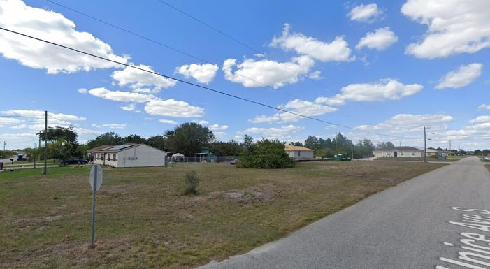 3602 20th, Lehigh Acres, FL 33976