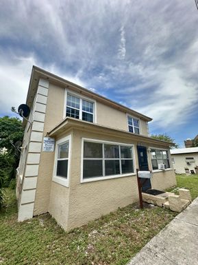 801 Division, West Palm Beach, FL 33401