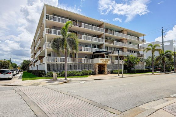 1 Lakeside, Lake Worth Beach, FL 33460