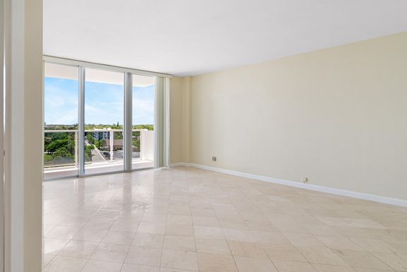 2800 Flagler, West Palm Beach, FL 33407