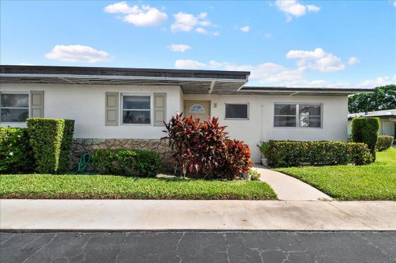 2804 Crosley, West Palm Beach, FL 33415