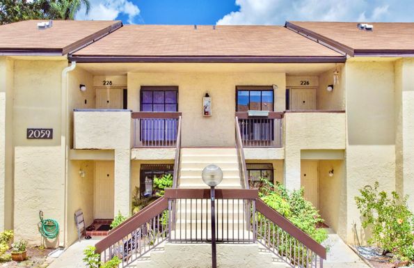 2059 15th, Deerfield Beach, FL 33442