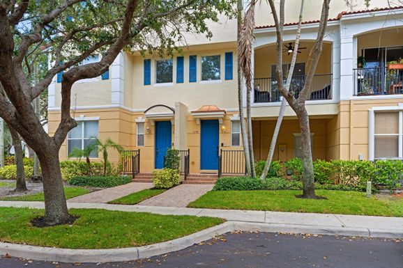 3195 Oasis, Boynton Beach, FL 33426