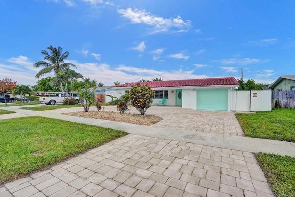 1123 2nd, Deerfield Beach, FL 33441