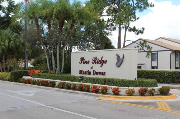 1605 Sw Silver Pine Way, Palm City, FL 34990