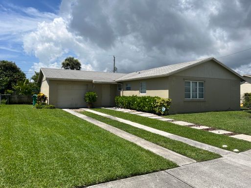 1211 27th, Riviera Beach, FL 33404