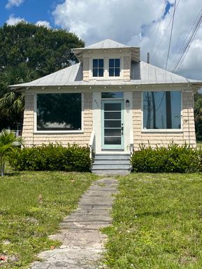 651 2nd, Fort Pierce, FL 34950