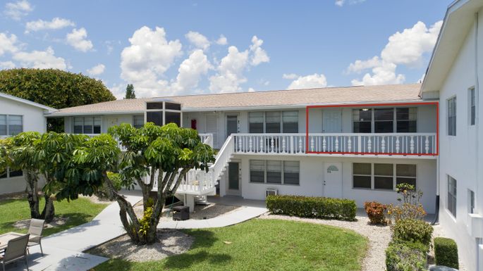 389 Northampton S, West Palm Beach, FL 33417