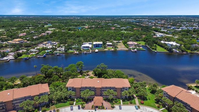 1901 Marina Isle, Jupiter, FL 33477