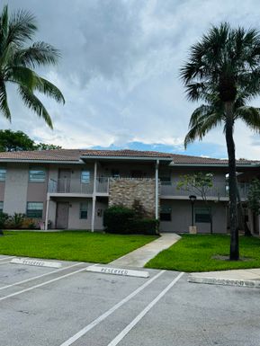 8431 Royal Palm, Coral Springs, FL 33065