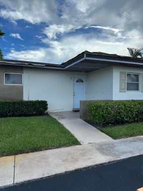 2834 Crosley, West Palm Beach, FL 33415