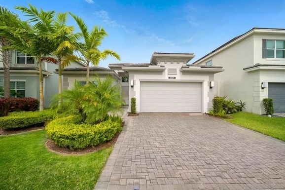 15371 Green River, Delray Beach, FL 33446