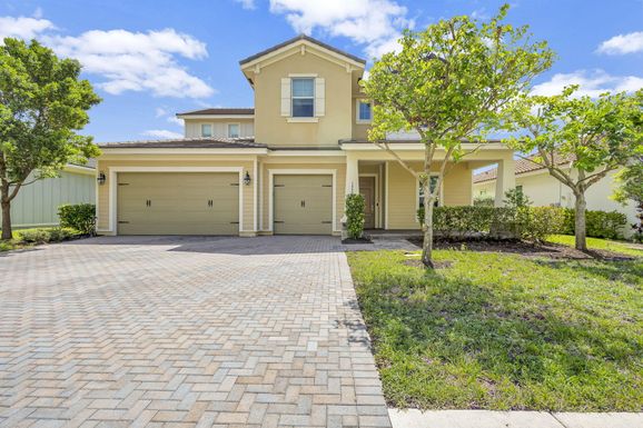 1060 Deer Haven, Loxahatchee, FL 33470