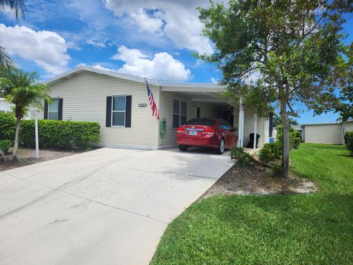 8181 14th Hole, Port Saint Lucie, FL 34952