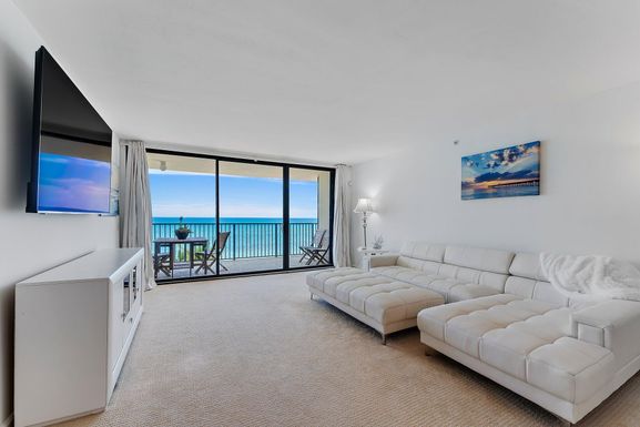 200 Beach, Tequesta, FL 33469