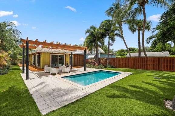 235 1st, Delray Beach, FL 33444