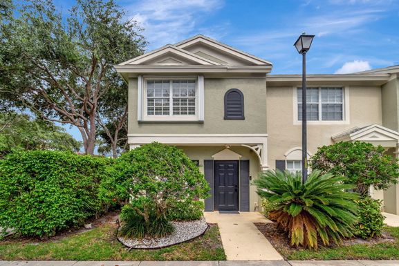 801 Kokomo Key, Delray Beach, FL 33483