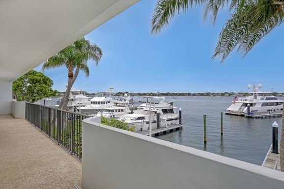 1208 Marine, North Palm Beach, FL 33408