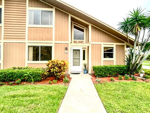 102 Maplecrest, Jupiter, FL 33458