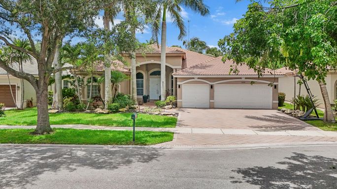 6015 Walnut Hill, Lake Worth, FL 33467