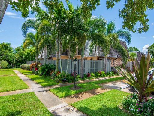 330 Waverly, Vero Beach, FL 32960