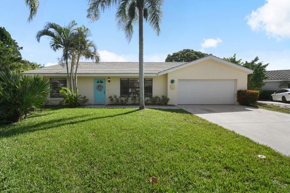 4440 Colette, Tequesta, FL 33469