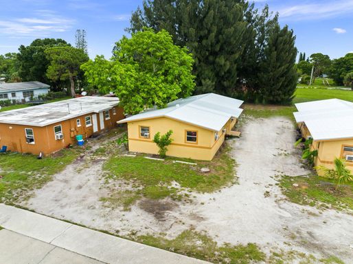 1306 21st, Fort Pierce, FL 34950