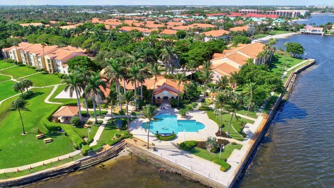 107 Yacht Club, Hypoluxo, FL 33462