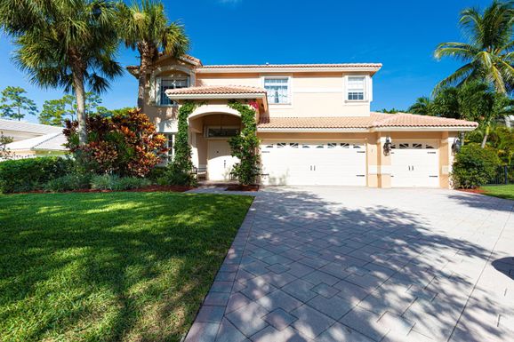 621 Cypress, Wellington, FL 33414