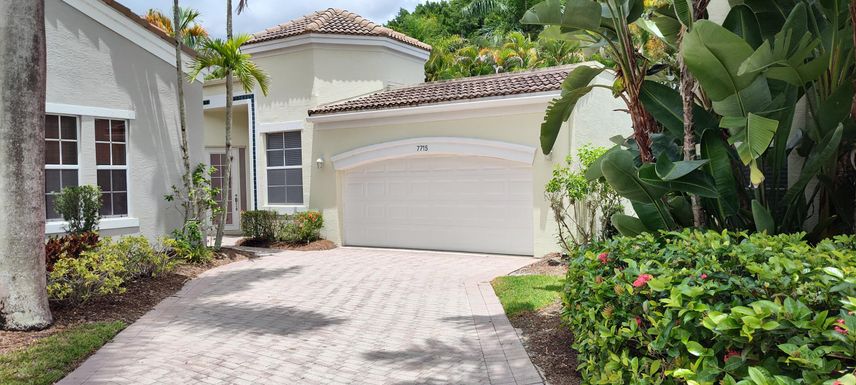 7715 Azalea, West Palm Beach, FL 33412