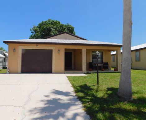 35 Grande Vista, Port Saint Lucie, FL 34952