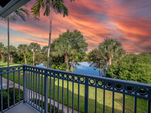 2052 Alta Meadows, Delray Beach, FL 33444