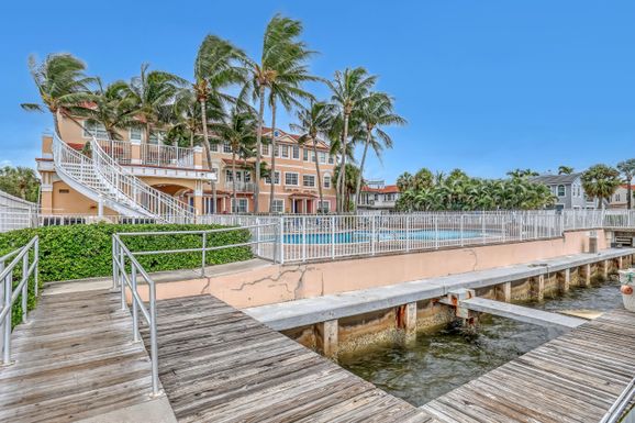 149 Harbors, Boynton Beach, FL 33435